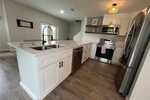 Adosado en venta en Saint Petersburg, Florida, 3 dormitorios, 156.54 m2 № 2231034 - foto 25
