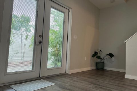 Adosado en venta en Saint Petersburg, Florida, 3 dormitorios, 156.54 m2 № 2231034 - foto 28
