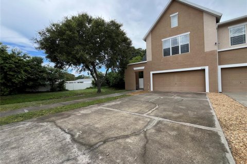 Adosado en venta en Saint Petersburg, Florida, 3 dormitorios, 156.54 m2 № 2231034 - foto 3