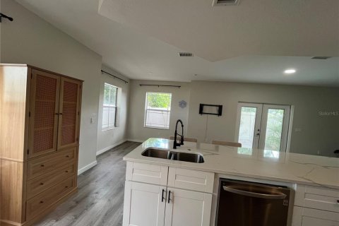 Adosado en venta en Saint Petersburg, Florida, 3 dormitorios, 156.54 m2 № 2231034 - foto 10
