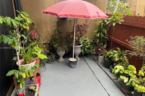 Купить кондоминиум в Мирамар, Флорида 2 спальни, 92.9м2, № 2066219 - фото 8