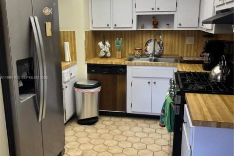 Купить кондоминиум в Мирамар, Флорида 2 спальни, 92.9м2, № 2066219 - фото 4