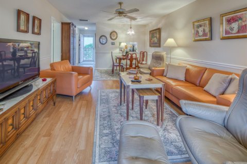 Condo in Lake Worth, Florida, 1 bedroom  № 2146878 - photo 3