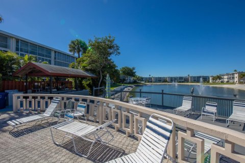 Condo in Lake Worth, Florida, 1 bedroom  № 2146878 - photo 29