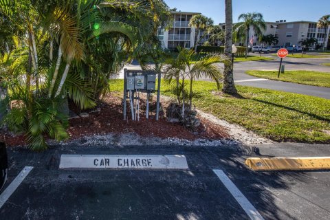 Condo in Lake Worth, Florida, 1 bedroom  № 2146878 - photo 28