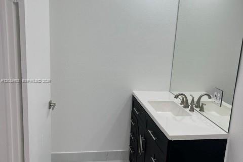 Villa ou maison à louer à Miami, Floride: 5 chambres, 223.52 m2 № 2283011 - photo 5