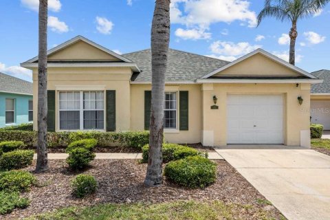 House in Davenport, Florida 4 bedrooms, 160.81 sq.m. № 2221373