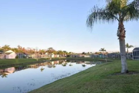 Villa ou maison à vendre à Davenport, Floride: 4 chambres, 160.81 m2 № 2221373 - photo 12