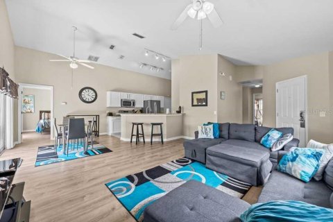 Villa ou maison à vendre à Davenport, Floride: 4 chambres, 160.81 m2 № 2221373 - photo 2