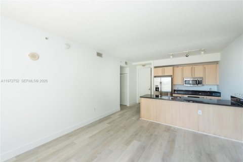 Copropriété à vendre à Miami, Floride: 1 chambre, 64.38 m2 № 2174739 - photo 6