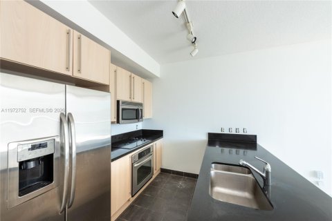 Copropriété à vendre à Miami, Floride: 1 chambre, 64.38 m2 № 2174739 - photo 7
