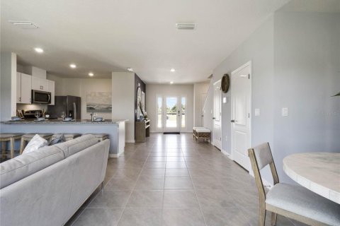 Townhouse in Edgewater, Florida 3 bedrooms, 155.24 sq.m. № 1783408 - photo 13