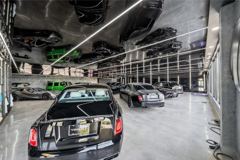 Commercial property in Miami, Florida № 2069537 - photo 7