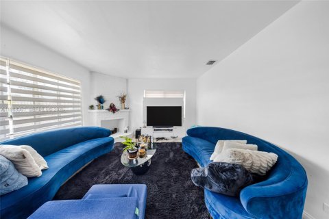 Купить коммерческую недвижимость в Майами, Флорида 495.54м2, № 2050970 - фото 14