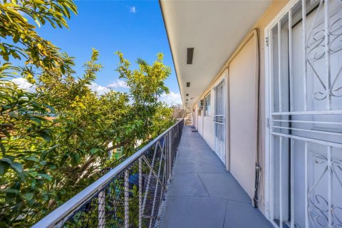 Купить коммерческую недвижимость в Майами, Флорида 495.54м2, № 2050970 - фото 12