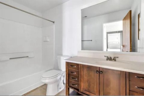 Condominio en venta en Kissimmee, Florida, 2 dormitorios, 84.54 m2 № 2211738 - foto 7