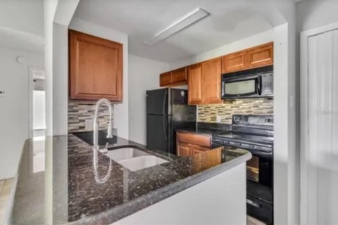 Condominio en venta en Kissimmee, Florida, 2 dormitorios, 84.54 m2 № 2211738 - foto 25
