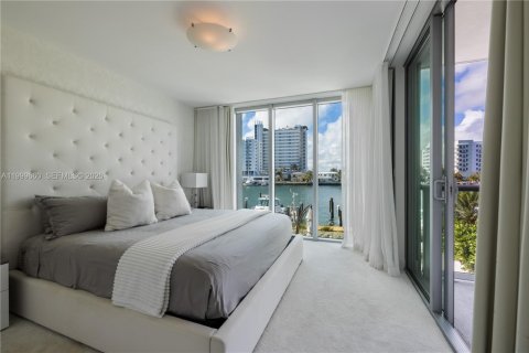 Condo in North Bay Village, Florida, 4 bedrooms  № 2067197 - photo 19