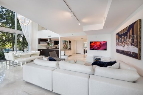 Condo in North Bay Village, Florida, 4 bedrooms  № 2067197 - photo 8