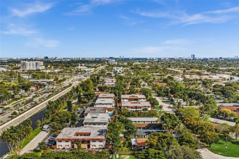 Casa en alquiler en Pompano Beach, Florida, 2 dormitorios, 175.12 m2 № 1992111 - foto 5