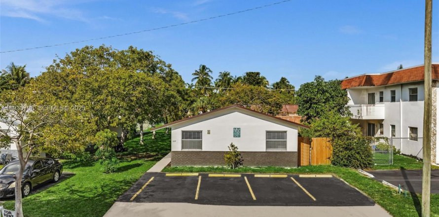 Casa en Pompano Beach, Florida 2 dormitorios, 175.12 m2 № 1992111