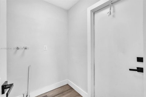 Casa en alquiler en Pompano Beach, Florida, 2 dormitorios, 175.12 m2 № 1992111 - foto 24