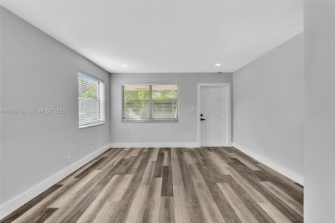 Casa en alquiler en Pompano Beach, Florida, 2 dormitorios, 175.12 m2 № 1992111 - foto 16