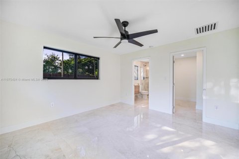 Casa en venta en Pinecrest, Florida, 3 dormitorios, 253.16 m2 № 1403054 - foto 28