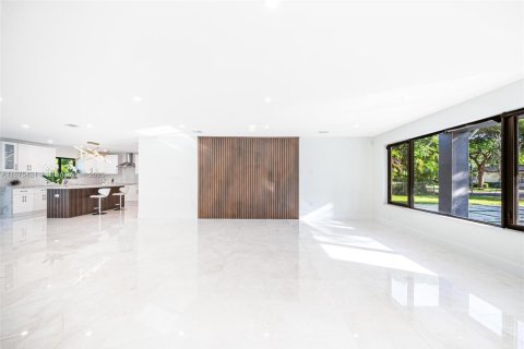 Casa en venta en Pinecrest, Florida, 3 dormitorios, 253.16 m2 № 1403054 - foto 9