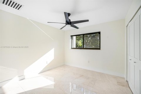 Casa en venta en Pinecrest, Florida, 3 dormitorios, 253.16 m2 № 1403054 - foto 24