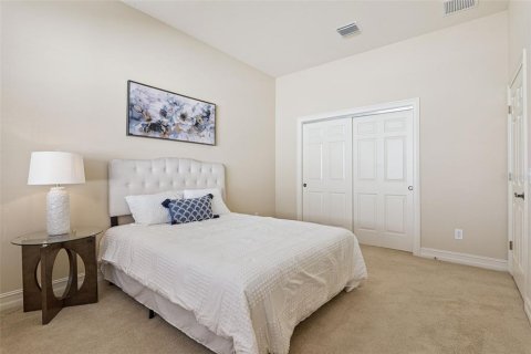 House in DeLand, Florida 3 bedrooms, 236.53 sq.m. № 2098205 - photo 24
