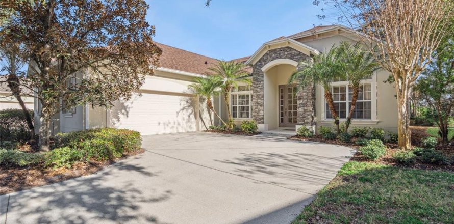 House in DeLand, Florida 3 bedrooms, 236.53 sq.m. № 2098205