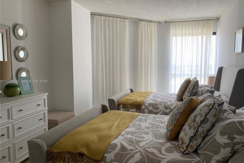 Condo in Aventura, Florida, 2 bedrooms  № 2066723 - photo 9