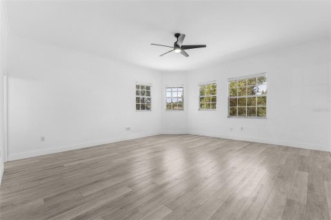 House in Lehigh Acres, Florida 4 bedrooms, 223.89 sq.m. № 1644374 - photo 18