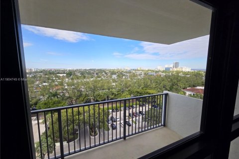 Снять в аренду кондоминиум в Форт-Лодердейл, Флорида 1 спальня, 93.37м2, № 1965770 - фото 22