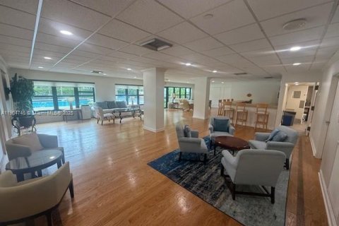 Снять в аренду кондоминиум в Форт-Лодердейл, Флорида 1 спальня, 93.37м2, № 1965770 - фото 30