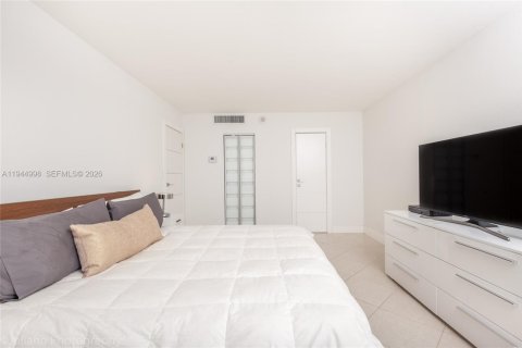 Купить кондоминиум в Майами-Бич, Флорида 2 спальни, 97.36м2, № 2002510 - фото 8