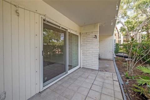 Condo in Tampa, Florida, 2 bedrooms  № 1783202 - photo 30