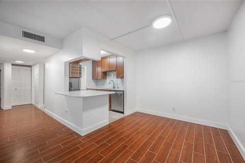 Condo in Tampa, Florida, 2 bedrooms  № 1783202 - photo 15