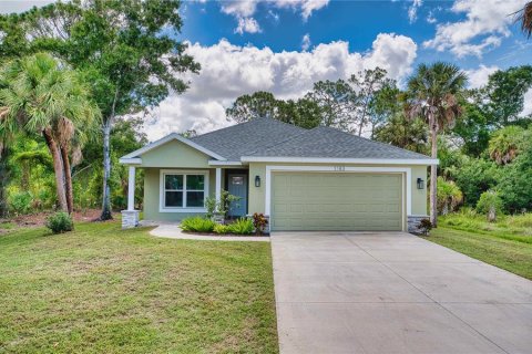 House in Englewood, Florida 3 bedrooms, 144 sq.m. № 2199384