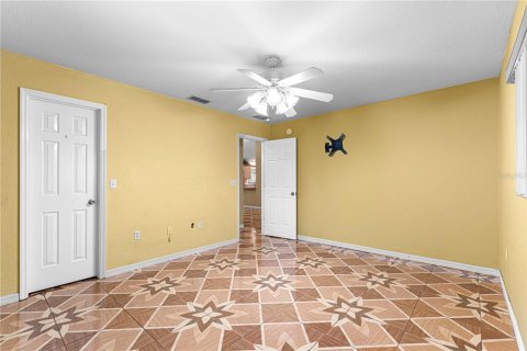 Casa en venta en Summerfield, Florida, 2 dormitorios, 175.03 m2 № 1587547 - foto 12