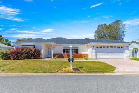 Casa en venta en Summerfield, Florida, 2 dormitorios, 175.03 m2 № 1587547 - foto 1