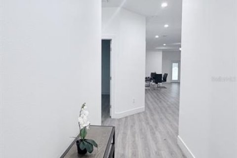 Villa ou maison à louer à Tampa, Floride: 3 chambres, 159.79 m2 № 2379580 - photo 3