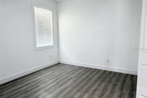 Villa ou maison à louer à Tampa, Floride: 3 chambres, 159.79 m2 № 2379580 - photo 17