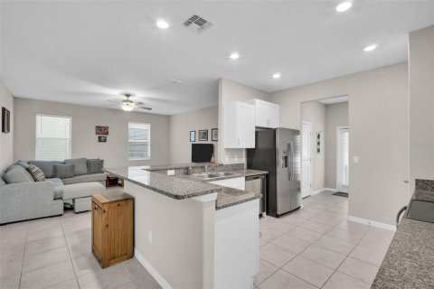 Casa en venta en Land O' Lakes, Florida, 3 dormitorios, 151.15 m2 № 2096602 - foto 12