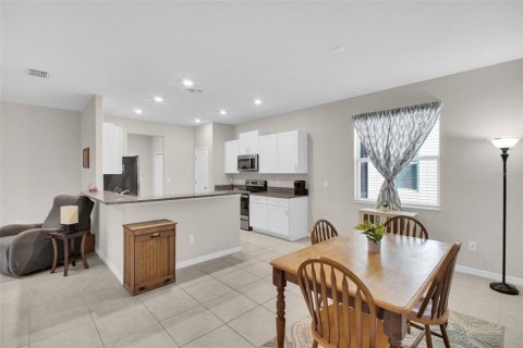 Casa en venta en Land O' Lakes, Florida, 3 dormitorios, 151.15 m2 № 2096602 - foto 8