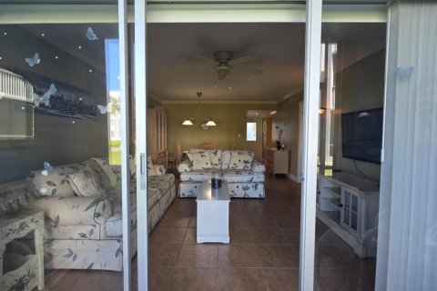 Condo in Dania Beach, Florida, 1 bedroom № 2175818 - photo 15