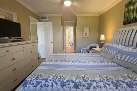 Condo in Dania Beach, Florida, 1 bedroom № 2175818 - photo 19