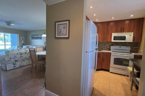 Condo in Dania Beach, Florida, 1 bedroom № 2175818