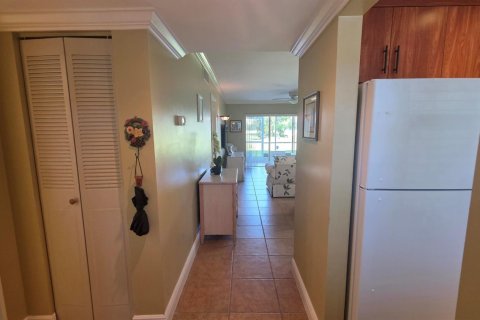 Condo in Dania Beach, Florida, 1 bedroom № 2175818 - photo 2